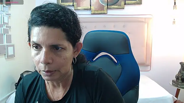 Snapshot of sila_bolum chatting on April 21, 2026, 9:39 pm sila bolum online show from April 21, 2026, 9:39 pm