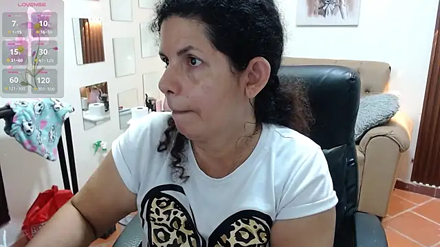 Snapshot of sila_bolum chatting on May 9, 2026, 3:39 pm sila bolum online show from May 9, 2026, 3:39 pm