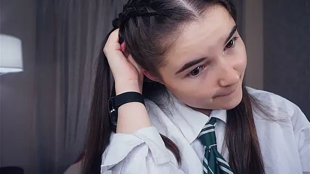 CathrynDail online show from October 6, 2025, 6:11 am