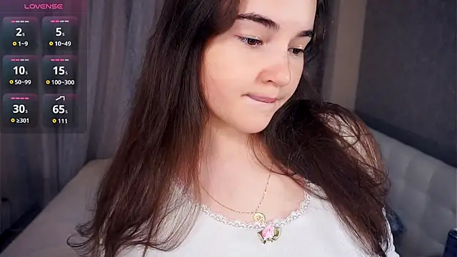 CathrynDail online show from October 8, 2025, 6:11 am