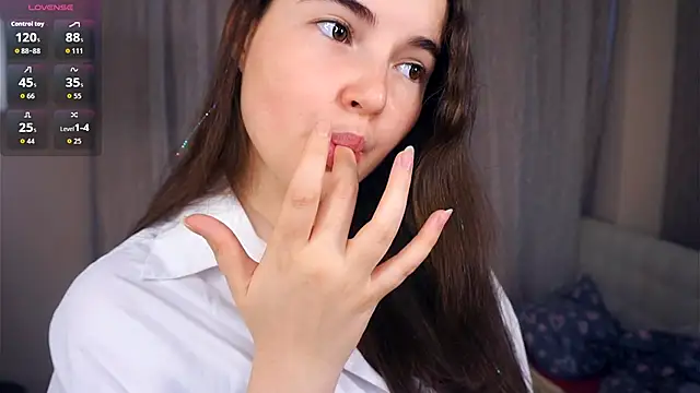 CathrynDail online show from October 27, 2025, 6:39 am