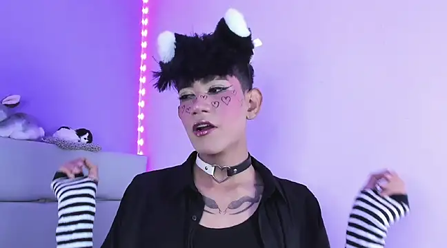 Snapshot of andrew_uwu_ chatting on March 17, 2025, 5:27 pm andrew uwu online show from March 17, 2025, 5:27 pm