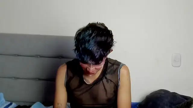 Snapshot of andrew_uwu_ chatting on January 5, 2026, 7:50 pm andrew uwu online show from January 5, 2026, 7:50 pm