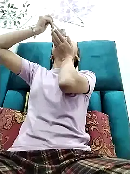 Snapshot of Aleena_Rai chatting on December 3, 2024, 7:44 pm Aleena Rai online show from December 3, 2024, 7:44 pm