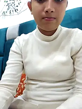 Snapshot of Aleena_Rai chatting on February 1, 2025, 5:58 pm Aleena Rai online show from February 1, 2025, 5:58 pm