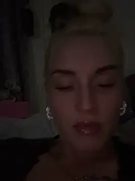 Snapshot of Barbie_26 chatting on December 9, 2024, 8:54 pm Barbie 26 online show from December 9, 2024, 8:54 pm