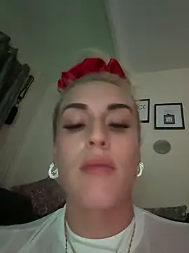 Snapshot of Barbie_26 chatting on January 3, 2025, 9:26 pm Barbie 26 online show from January 3, 2025, 9:26 pm