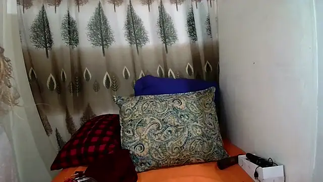 Indian candyXX online show from December 18, 2025, 4:13 pm