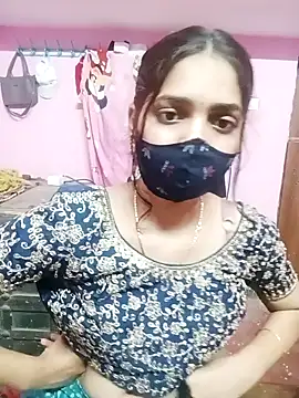 Cute-Simmi online show from December 3, 2024, 6:17 pm