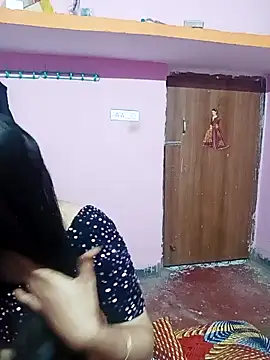 Cute-Simmi online show from December 15, 2024, 9:56 am