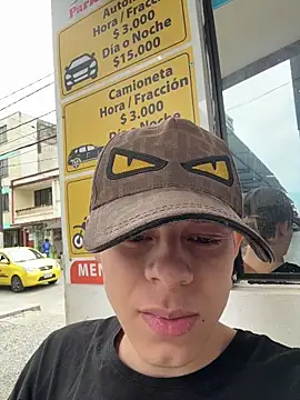 Snapshot of Daddyrich_632 chatting on November 28, 2025, 4:31 pm Daddyrich 632 online show from November 28, 2025, 4:31 pm