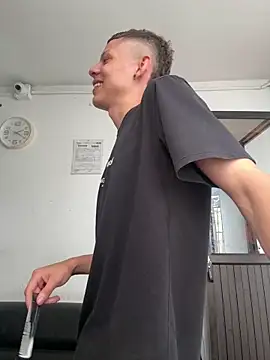 Snapshot of Daddyrich_632 chatting on February 4, 2026, 7:20 pm Daddyrich 632 online show from February 4, 2026, 7:20 pm