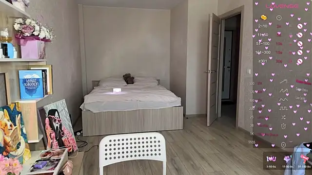 lisa barbie online show from November 27, 2025, 7:54 am