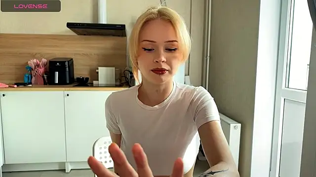 Snapshot of lisa_barbie chatting on May 21, 2026, 6:09 am lisa barbie online show from May 21, 2026, 6:09 am
