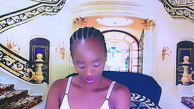 Snapshot of EbonyCreamy69 chatting on January 3, 2025, 9:47 pm EbonyCreamy69 online show from January 3, 2025, 9:47 pm