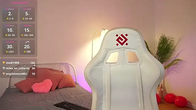 tender babyy online show from March 5, 2025, 5:08 pm