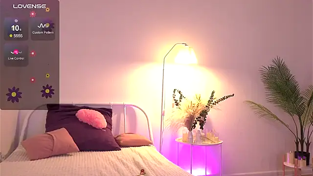 tender babyy online show from September 18, 2025, 12:40 pm