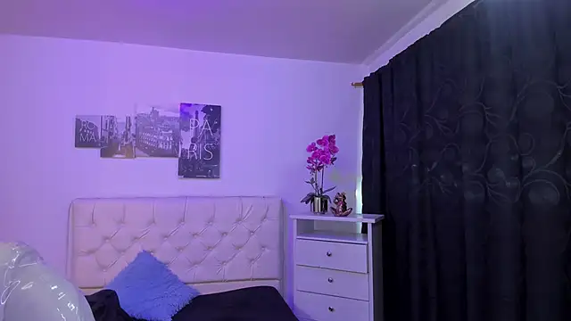 Snapshot of Amy_Kiitty_ chatting on February 7, 2026, 12:53 pm Amy Kiitty online show from February 7, 2026, 12:53 pm