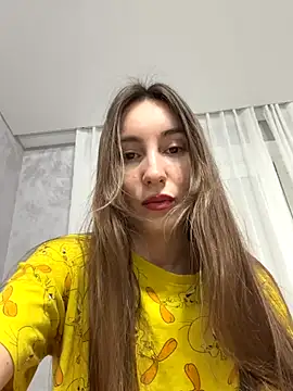 Snapshot of viviandaimond1 chatting on October 27, 2025, 6:45 pm viviandaimond1 online show from October 27, 2025, 6:45 pm