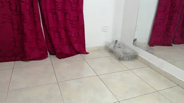 KarinaSimonz online show from March 2, 2025, 7:34 pm