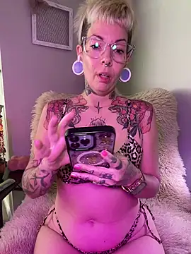 GoldieBakeman online show from February 13, 2026, 7:54 pm