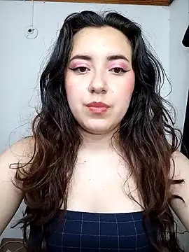 Snapshot of Emi_chik chatting on December 14, 2024, 2:34 am Emi chik online show from December 14, 2024, 2:34 am