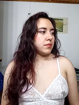 Snapshot of Emi_chik chatting on March 23, 2025, 5:21 am Emi chik online show from March 23, 2025, 5:21 am