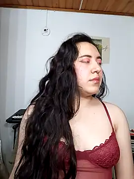 Snapshot of Emi_chik chatting on December 5, 2025, 10:46 am Emi chik online show from December 5, 2025, 10:46 am