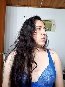 Snapshot of Emi_chik chatting on February 7, 2026, 11:03 am Emi chik online show from February 7, 2026, 11:03 am