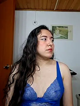 Snapshot of Emi_chik chatting on March 1, 2026, 10:28 am Emi chik online show from March 1, 2026, 10:28 am