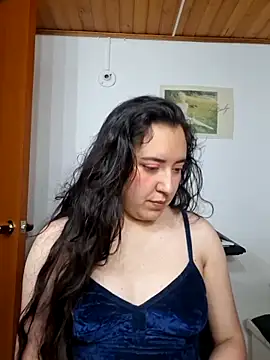 Snapshot of Emi_chik chatting on March 3, 2026, 11:27 am Emi chik online show from March 3, 2026, 11:27 am