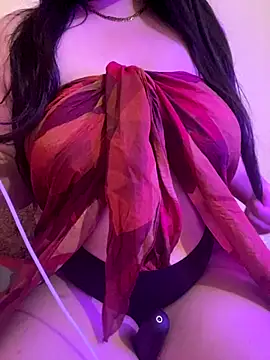 Snapshot of Cameelia chatting on November 2, 2025, 6:21 pm Cameelia online show from November 2, 2025, 6:21 pm