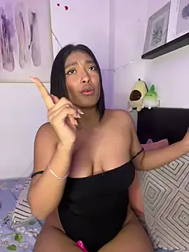 Isabella fasilier online show from February 19, 2025, 11:46 pm