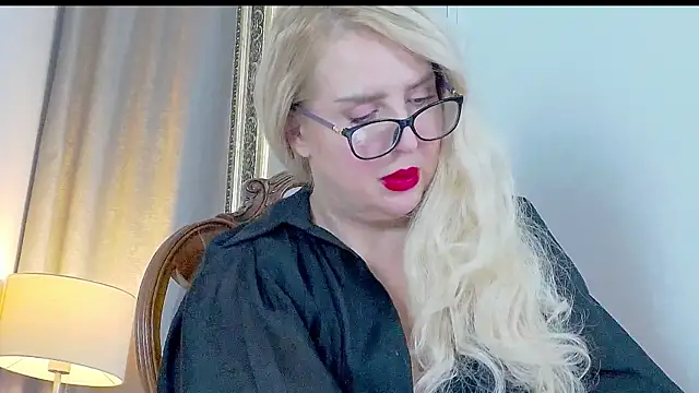 Snapshot of MariaRichi_ chatting on February 14, 2025, 2:54 pm MariaRichi online show from February 14, 2025, 2:54 pm