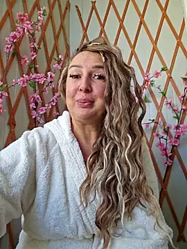 Snapshot of MariaRichi_ chatting on September 11, 2025, 6:46 am MariaRichi online show from September 11, 2025, 6:46 am