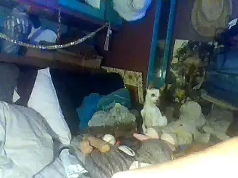 Snapshot of Fantasymaid80 chatting on January 24, 2025, 4:27 am Fantasymaid80 online show from January 24, 2025, 4:27 am