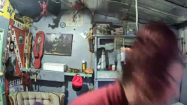 Snapshot of Fantasymaid80 chatting on October 28, 2025, 9:06 pm Fantasymaid80 online show from October 28, 2025, 9:06 pm