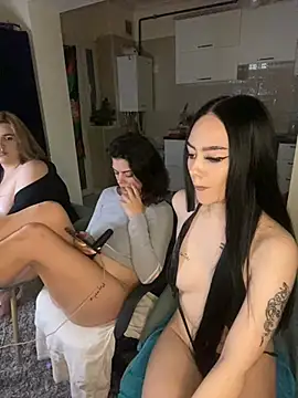 Snapshot of Gya_Rue chatting on March 21, 2025, 10:28 pm Gya Rue online show from March 21, 2025, 10:28 pm