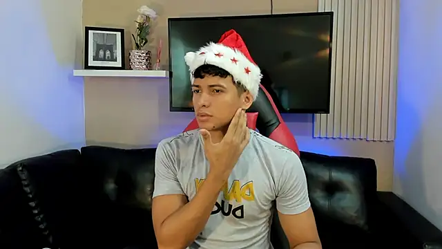 yei-sant online show from December 17, 2025, 8:48 pm