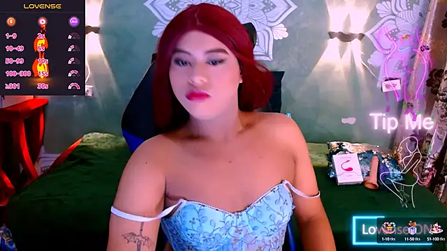 Emili Roux online show from March 13, 2025, 12:46 pm