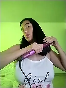 hailey85 online show from February 6, 2026, 9:29 pm