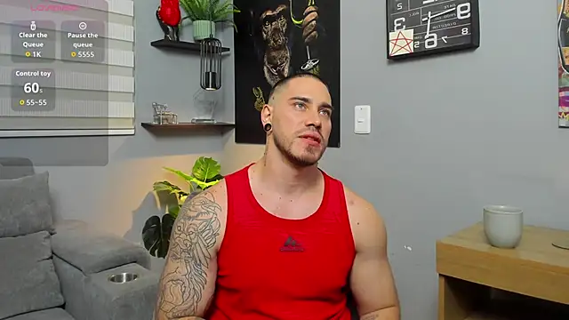 Giorgio-Leone online show from September 12, 2025, 2:33 am