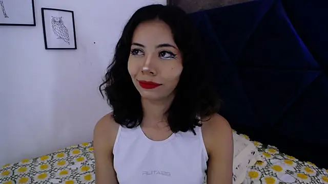 Akane Uwu online show from October 8, 2025, 4:04 pm