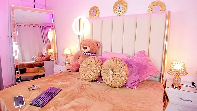 evangelin ts online show from September 15, 2025, 1:44 pm