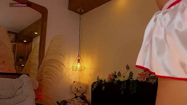 Hannah williams1 online show from October 31, 2025, 10:11 pm