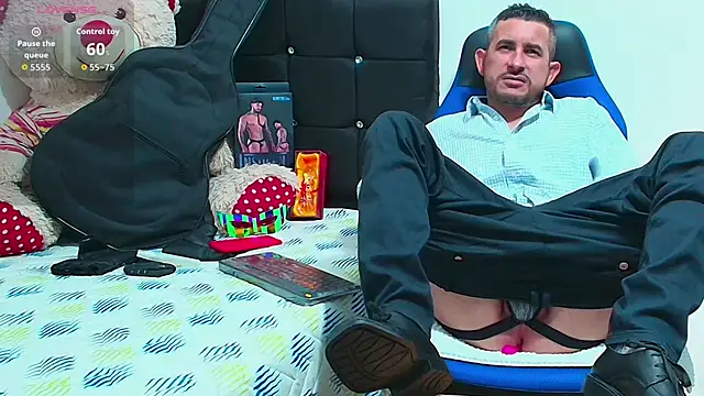 Yeol King online show from October 15, 2025, 6:30 pm