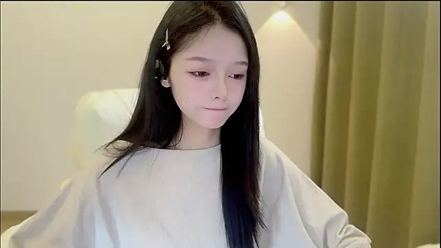 xiaodaibabyy online show from November 3, 2025, 7:09 am