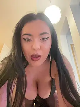 Snapshot of KeiraDark chatting on March 3, 2026, 5:24 am KeiraDark online show from March 3, 2026, 5:24 am