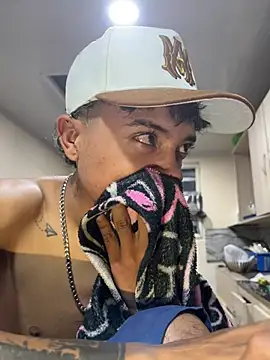 Edward Milleer online show from December 26, 2024, 6:09 am