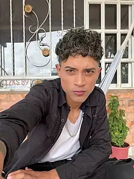 Edward Milleer online show from January 1, 2025, 7:53 pm